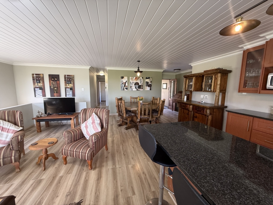 4 Bedroom Property for Sale in Monte Christo Western Cape